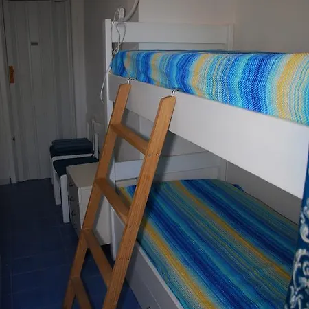 Apartment Acacia - Zona Centrale, Con Clima, Giardino Privato E Posto Auto