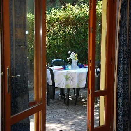 Apartment Acacia - Zona Centrale, Con Clima, Giardino Privato E Posto Auto Marina di Campo