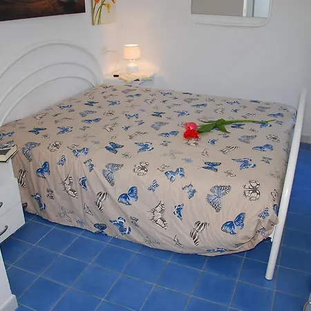 Apartment Acacia - Zona Centrale, Con Clima, Giardino Privato E Posto Auto