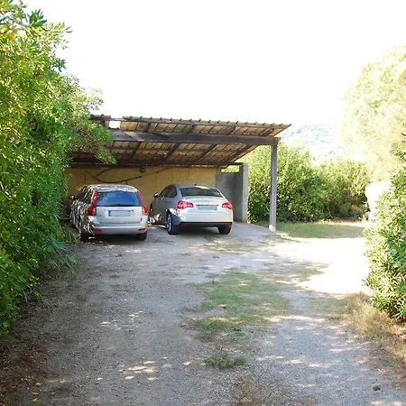 Acacia - Zona Centrale, Con Clima, Giardino Privato E Posto Auto *