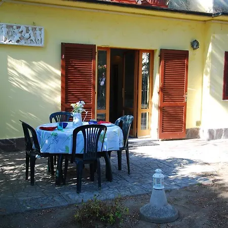 Acacia - Zona Centrale, Con Clima, Giardino Privato E Posto Auto Marina di Campo