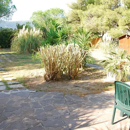 Acacia - Zona Centrale, Con Clima, Giardino Privato E Posto Auto Apartamento
